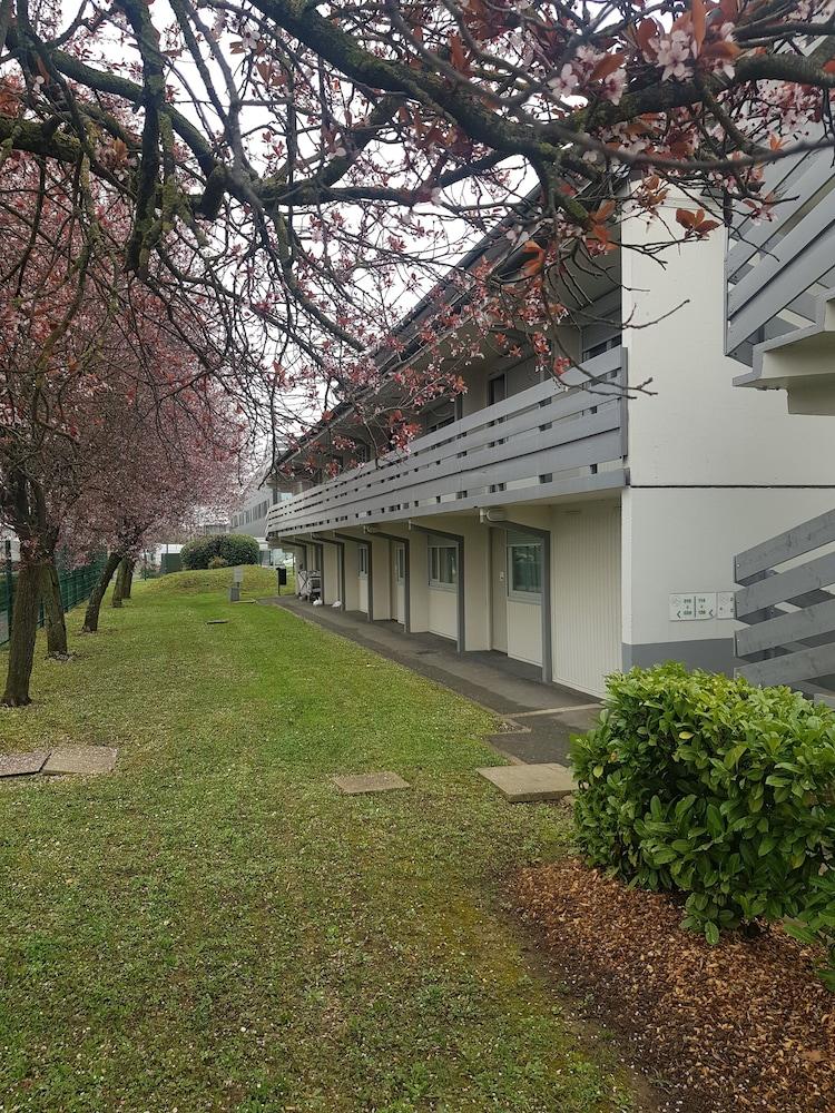 Hotel Campanile Créteil - Bonneuil Sur Marne Extérieur photo